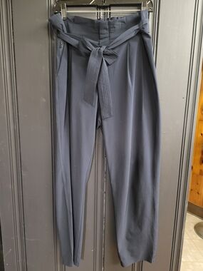 Athleta Skyline Pant With Tie Belt